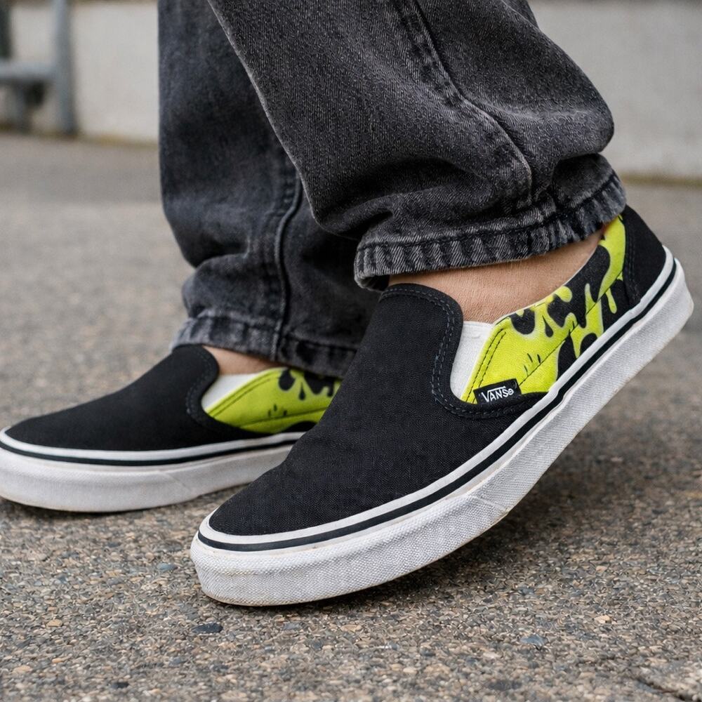 Vans Classic Slip-On Black Slime Print Canvas Sneakers Skate Shoes US Juniors 7